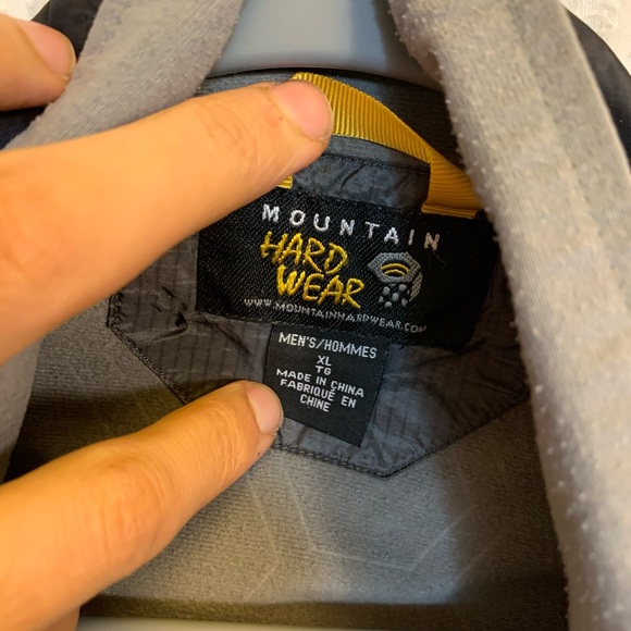 Mountain hardware conduit rain jacket outdoors - Picture 4 of 12